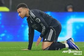 湖人21keep瓦解防守：详解手枪战术是如何制造进攻威胁42亮112回复